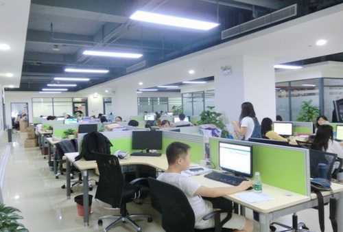 自贡自驾包车多少钱